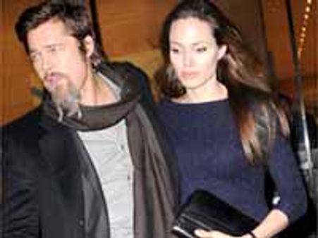 వారిద్దరి మధ్య గొడవ చెయ్యి చేసుకునే వరకూ వెళ్లింది..!!