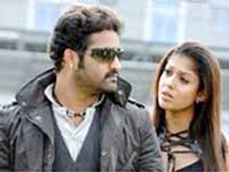 'అదుర్స్' బ్రాహ్మణ జాతిని కించపరిచింది