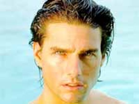 ఈ పొట్టోడు చాలా హాట్ గురూ..!!