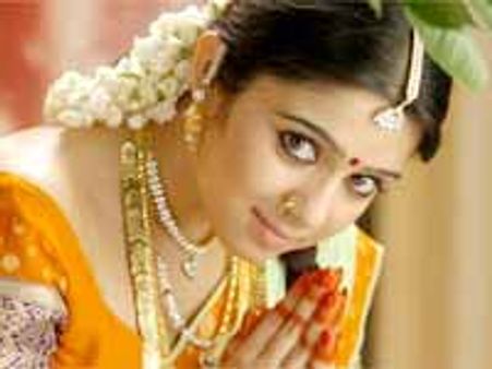 పెళ్ళి పీటలు ఎక్కనున్న చార్మి