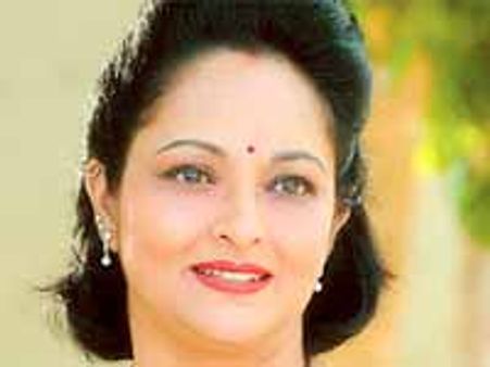 ఒకప్పుటి స్టార్ ‘రజని’ మళ్ళీ తెర పైకి