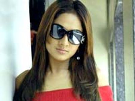 షీలా 'ఐరన్ లెగ్' ని ఎన్టీఆర్ తుడిచేసాడా?