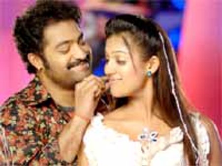 30 కోట్ల మార్కును చేరిన 'అదుర్స్'..!!