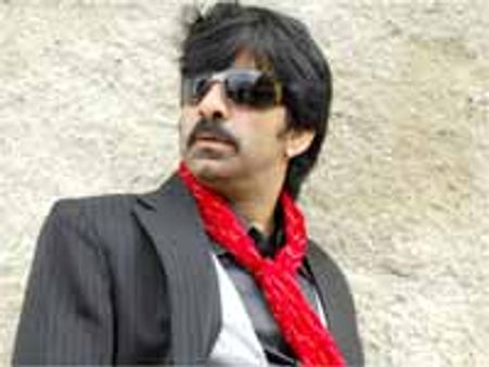 టాలీవుడ్ నెంబర్ వన్ హీరో రవితేజనా!?