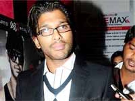 అల్లు అర్జున్ 'ఆర్య-2' అక్కడ పెద్ద రికార్డు