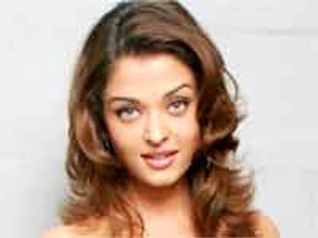 పది కోట్లు ఇచ్చినా కథ కూడా నచ్చాలి: ఐష్