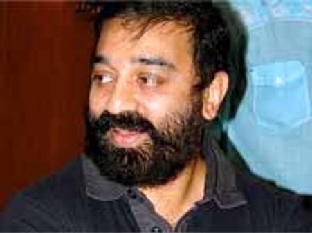 కరుణానిధి సత్కారం-కమల్ హాసన్ నాటకం!