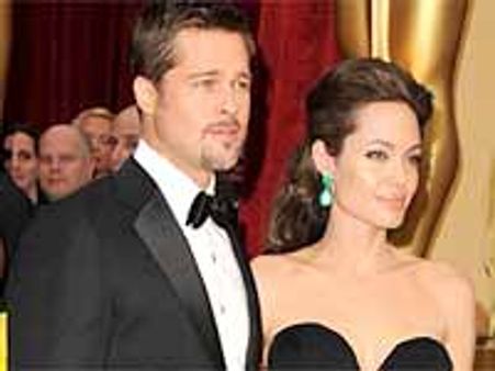 ఏంజలీనా జోలీ-బ్రాడ్ పిట్ జంట కలిసేవుందోచ్..!!