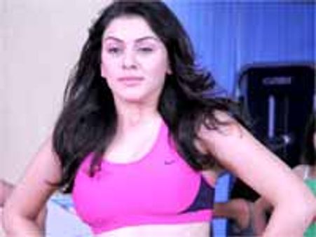 నేను చాలా షార్ప్: హన్సిక సొంత డబ్బా