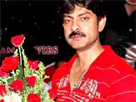 బ్యాంకాక్ లో జగపతి బాబు బర్త్ డే పార్టీ