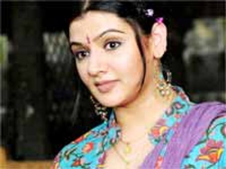 విలన్ తో డేటింగ్ చేస్తున్న ఆర్తి అగర్వాల్