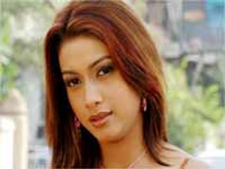 ఇడియట్ రక్షిత స్వయవరం ప్రకటిస్తోంది