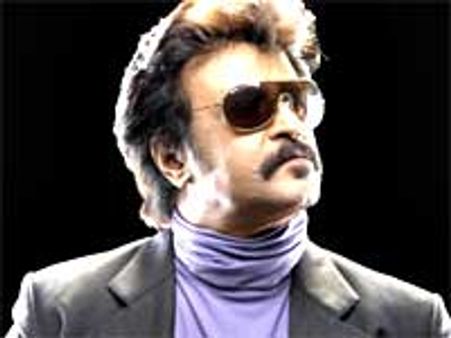 రజనీకాంత్ ఓ జోకర్.. అంటూ వివాదం