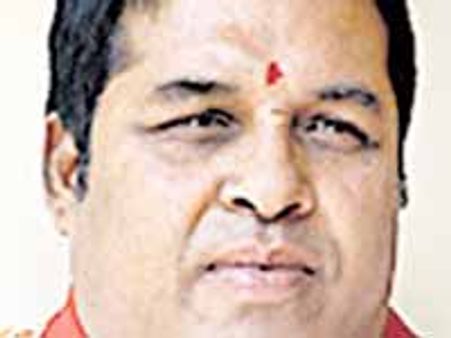 డ్రగ్ మాఫియాలో ఉన్న తెలుగు హీరోలు ఎవరు?