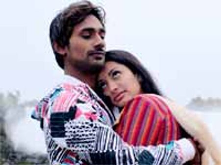 వరుణ్ సందేశ్ 'మరో చరిత్ర' క్లైమాక్స్ ఏమిటంటే