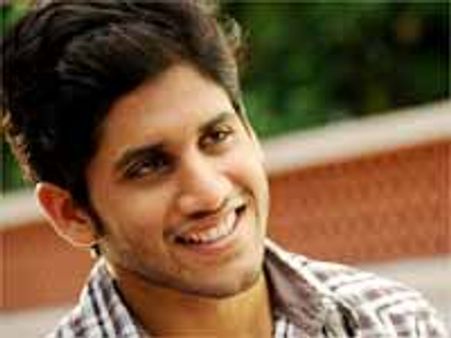 నాగ చైతన్య 'ఏమాయ చేసావె' స్టోరీ లైన్ ...