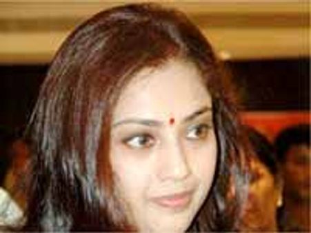 కాపురంలో చిచ్చు పెట్టద్దు మీనా