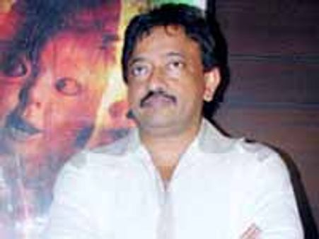 5 లక్షలతో ప్రేక్షకులకు ఛాలెంజ్ విసిరిన రామ్ గోపాల్ వర్మ..!