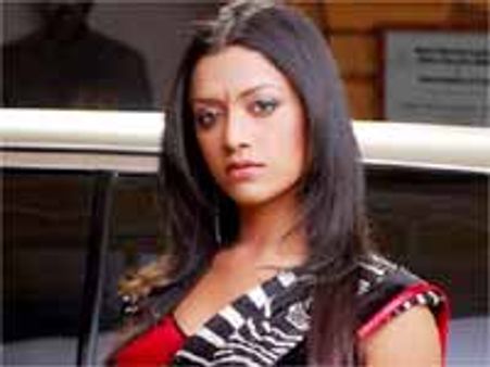 మమతా మోహన్ దాస్..తప్పు రిపీట్ చేసింది...