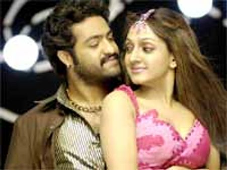 ఎన్టీఆర్ 'అదుర్స్' 50 డేస్..సెంటర్లు వివరాలు