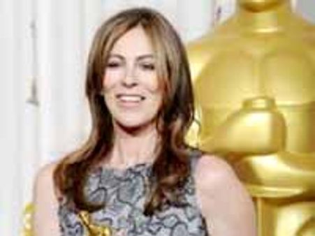 'అవతార్' ప్రభంజనానికి చెక్ పెట్టిన ఓ 'మహిళ'..!!