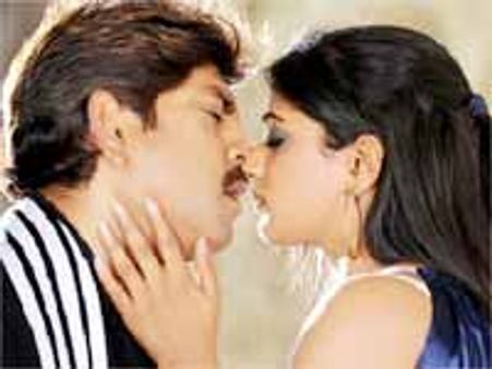 ప్రియమణి, జగపతి బాబు సాధ్యం సస్పెన్స్ సినిమానా?