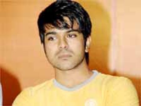 ఆరెంజ్ సినిమా కిక్ ఇవ్వడం లేదు: రామ్ చరణ్