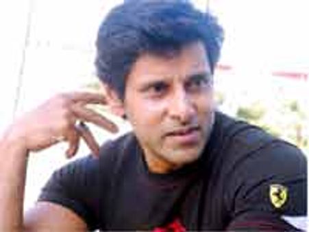 సూపర్ స్లార్ రేస్ లో నేను లేను!