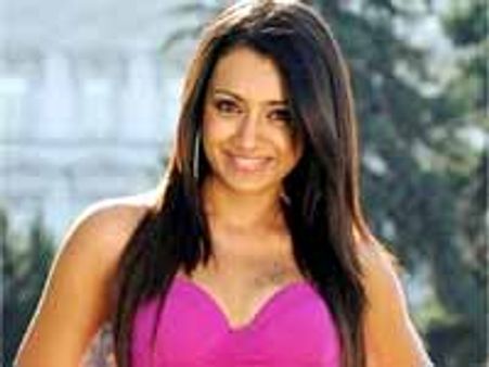 తిన్న ఇంటి వాసాలు లెక్కపెట్టే త్రిష