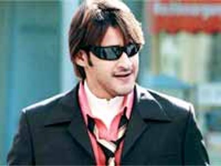 తన అన్నకు ఈ సారన్నా మహేష్ హిట్టిస్తారా?