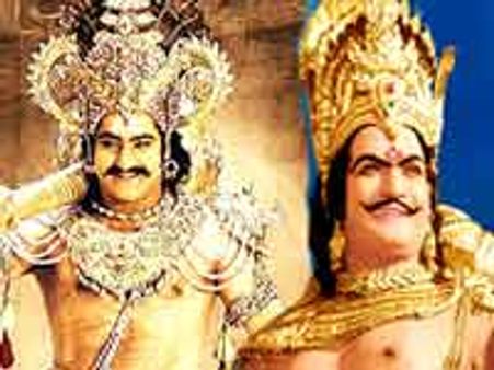 'జూ ఎన్టీఆర్' కు మహానటుడు 'ఎన్టీఆర్' తో పోలిక లేనేలేదు..?