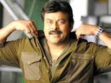 ‘మగధీర’కు గోల్డెన్ లెగ్ అయిన చిరు ‘వరుడు’ కి ఏమౌతాడు??