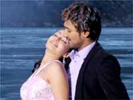 బోరు చరిత్ర (మరో చరిత్ర రివ్యూ)