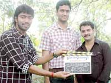 వి.పి &పి.పి కి అల్లరి నరేష్ క్లాప్