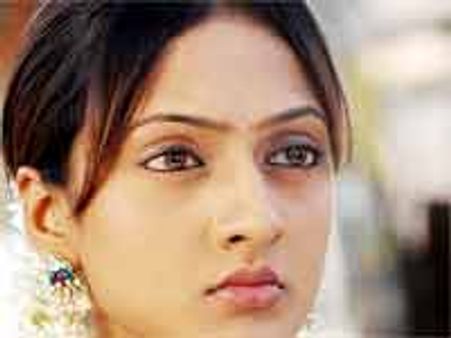 ఒక్కసారిగా రెచ్చిపోతే బాగుండదు...షీలా