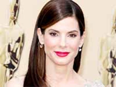 భర్తకు భయపడి కొండల్లో దాకున్న నాయిక