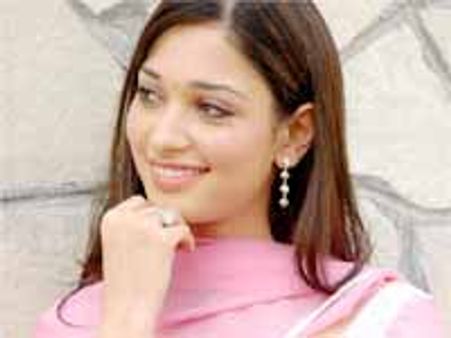 తమన్నా పయ్యా (తెలుగు 'ఆవారా') చిత్రం రిజల్ట్ ఏంటి?