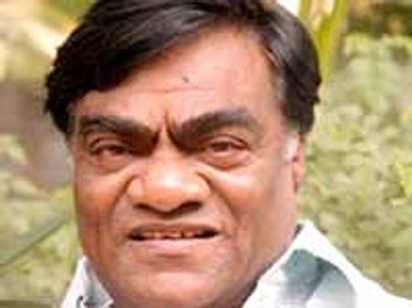 బొబ్బిలిపులి నిద్రలేచింది...నో ప్రాబ్లం బాబూ మోహన్