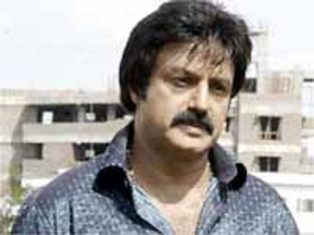 ‘టి’వాదులు మీడియాలో హైలెట్ అయ్యేందుకు ‘సింహా’ను అడ్డుకోబోతున్నారా!