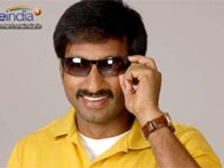 ఆ దర్శకుడుకి స్క్రిప్టులో గోపీచంద్ సూచనలు