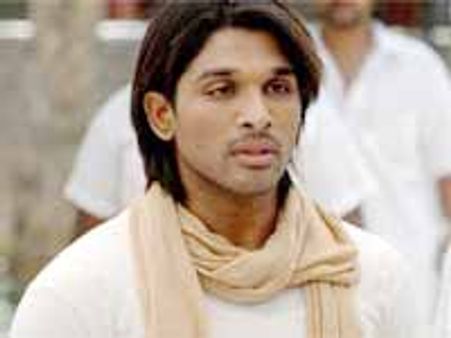 అల్లు అర్జున్ కు ఆ హీరోయిన్ రేటింగ్ 1/10