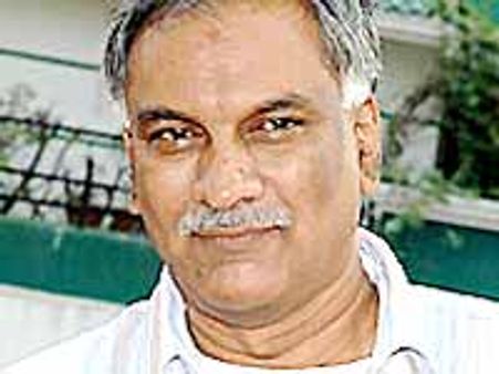 వారసులు హీరోలుగా పనికిరారు...తమ్మారెడ్డి భరద్వాజ