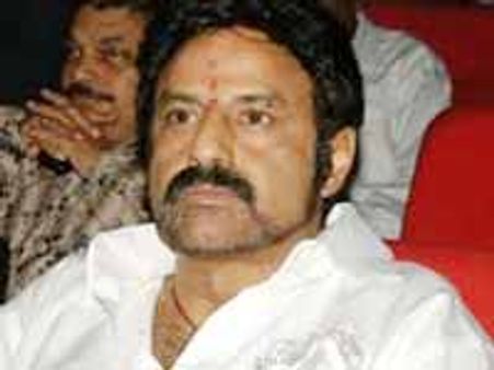 బాలకృష్ణ అధ్యక్ష్యతన 'మా' అత్యవసర సమావేశం