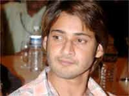 ప్రొడక్షన్ టీమ్ పై మండిపడ్డ మహేష్ బాబు...