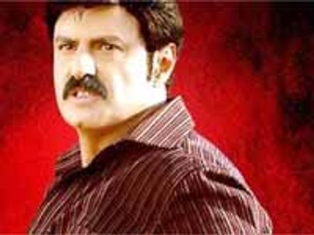 అభిమానులందరికి అనుకూలమైన టికెట్టు ధర: బాలకృష్ణ