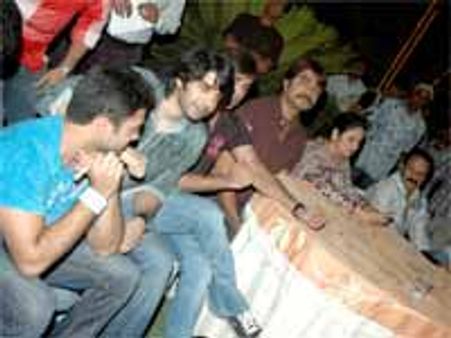 క్రికెట్ యుద్ద మహాసంగ్రామానికి చిరు, బాలయ్య, నాగ్, వెంకీ సైన్యం సిద్దం!