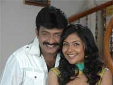 రాజశేఖర్‌ తో సినిమా చేస్తావా అని భయపెట్టారు