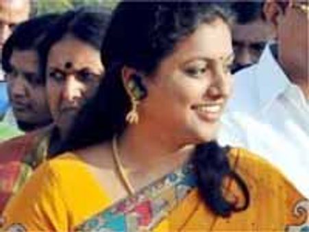 మగాడి చేతిలో మోసపోయినా...రోజా