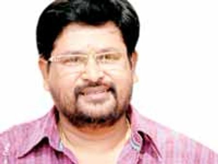 అమ్మాయిలు మీరు కూడా...దర్శకుడు ఎన్ శంకర్