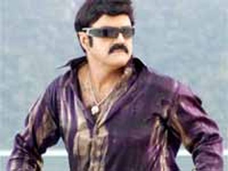 కాంప్రమైజ్ కానని పూరీకి చెప్పేశాను: బాలకృష్ణ